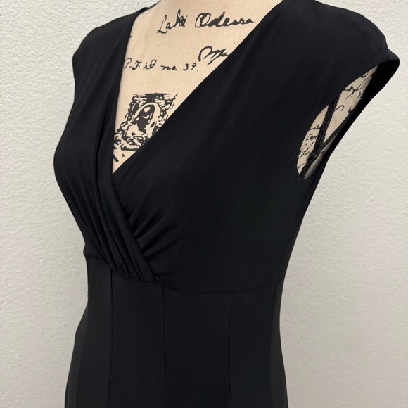 Lauren Ralph Lauren Dress Black Surplice Cap Sleeve Size 4 - Picture 9 of 12